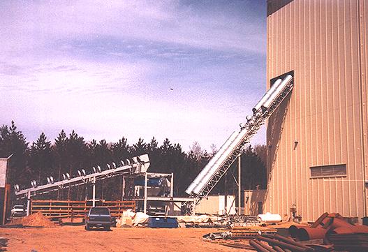Steep Incline Conveyor: Wood Chips to Power Generation