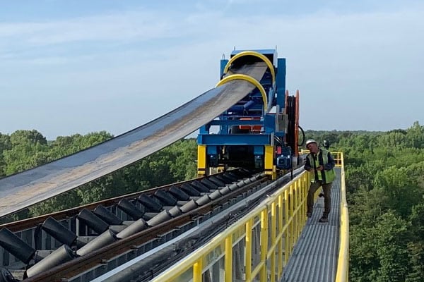 Conveyor on sale belt tripper