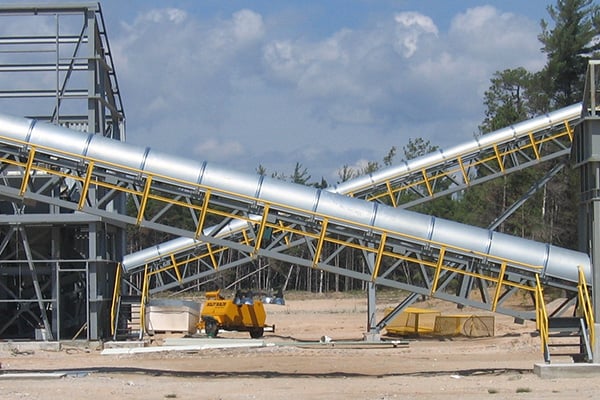 Industrial Conveyors with Weather Covers